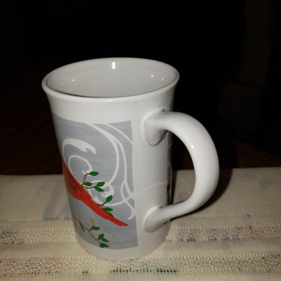 Beautiful Royal Norfolk Cardinal Coffee or Tea Mug - Picture 4 of 8